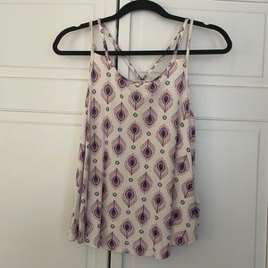 Peacock pattern tank